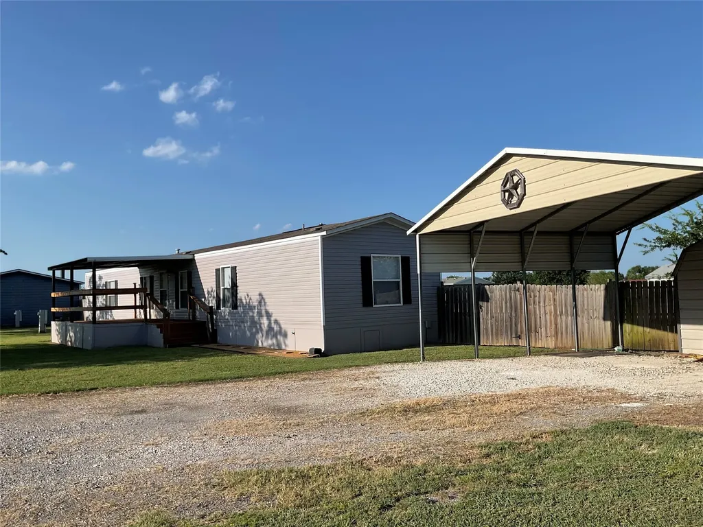 118 Willow Ridge Circle Southmayd TX 75092