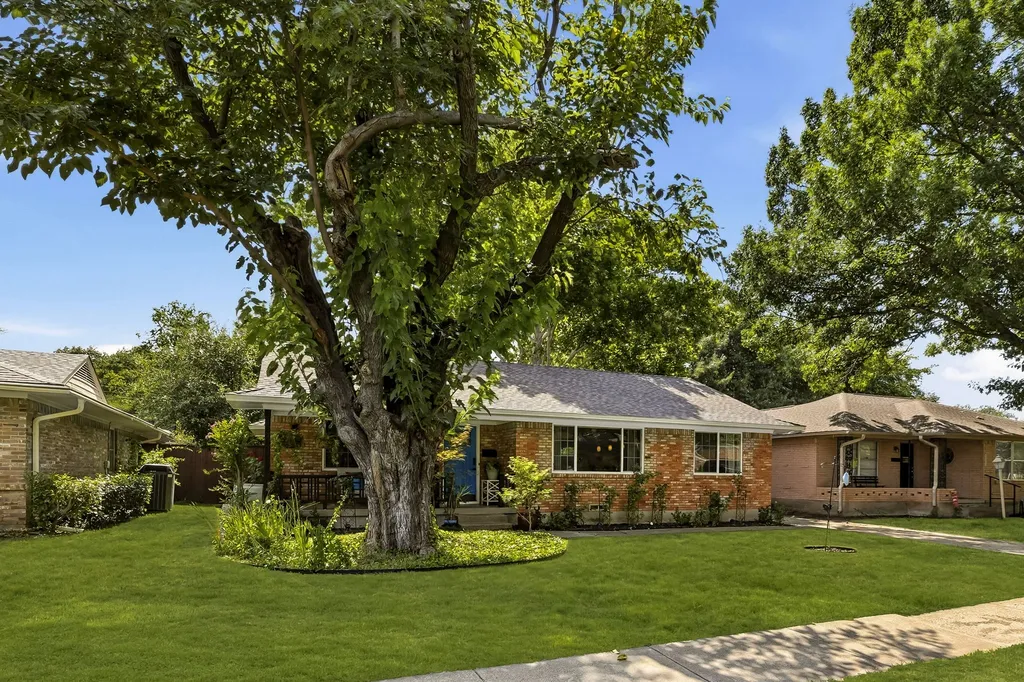 9639 Leaside Drive Dallas TX 75238