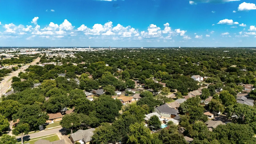 9639 Leaside Drive Dallas TX 75238