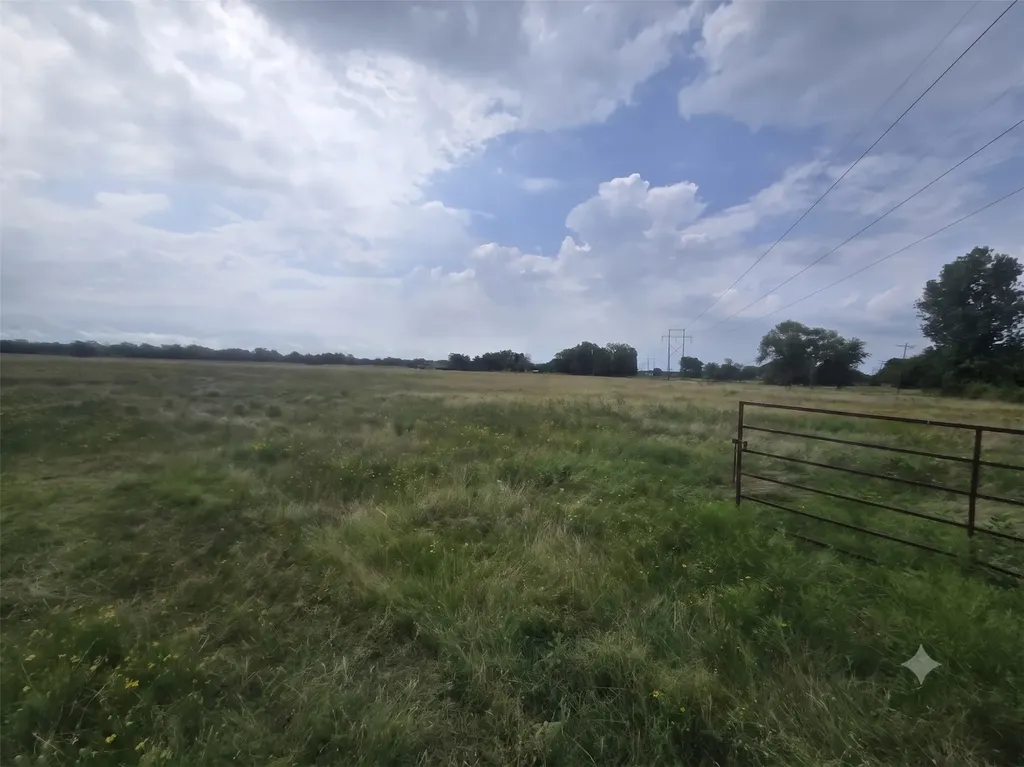 Lot 1 Cr-4043 Kemp TX 75143