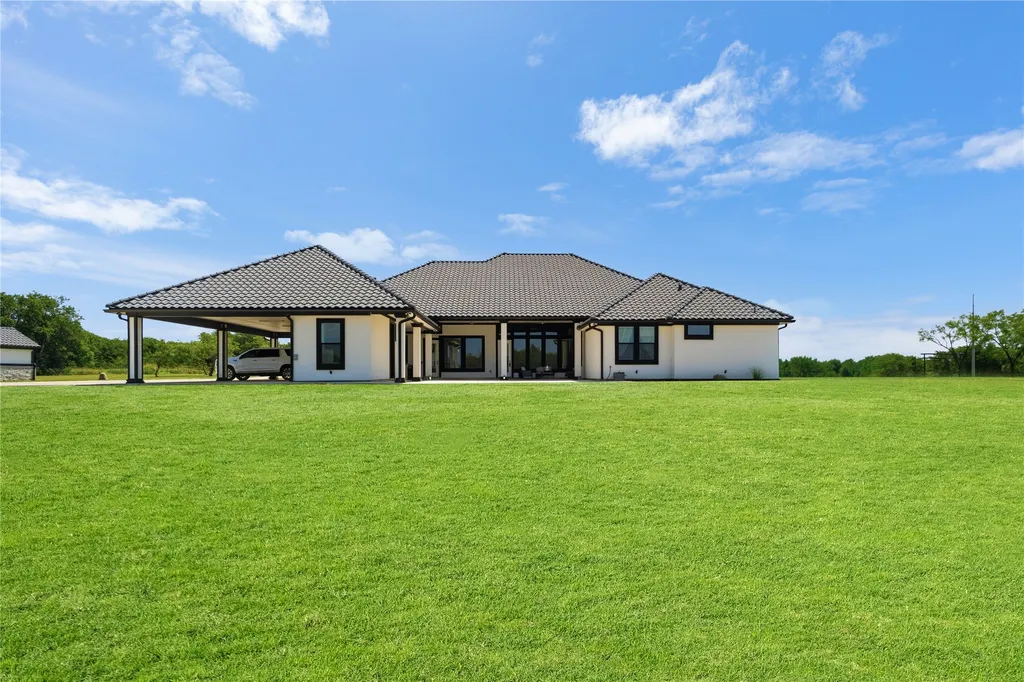 7381 Mesquite Ridge Sanger TX 76266