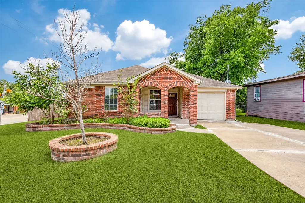 722 Seneca Drive Garland TX 75040