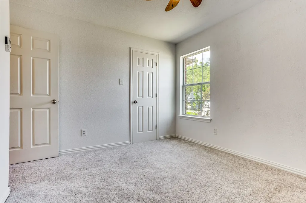 722 Seneca Drive Garland TX 75040