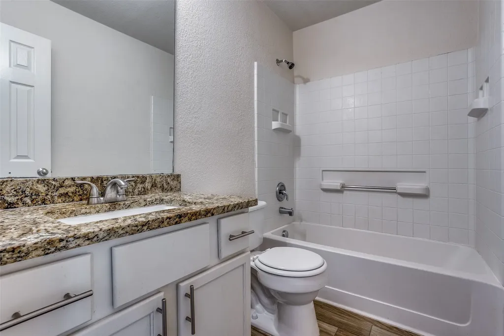 722 Seneca Drive Garland TX 75040