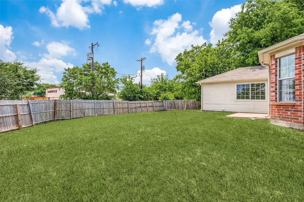 722 Seneca Drive Garland TX 75040