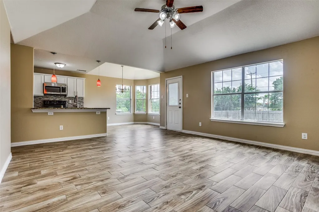 722 Seneca Drive Garland TX 75040