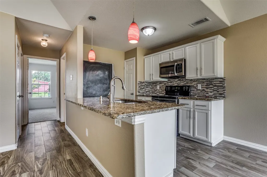 722 Seneca Drive Garland TX 75040