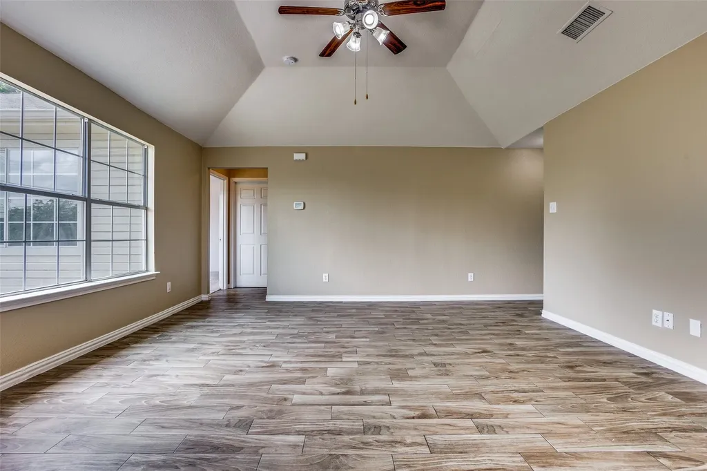 722 Seneca Drive Garland TX 75040