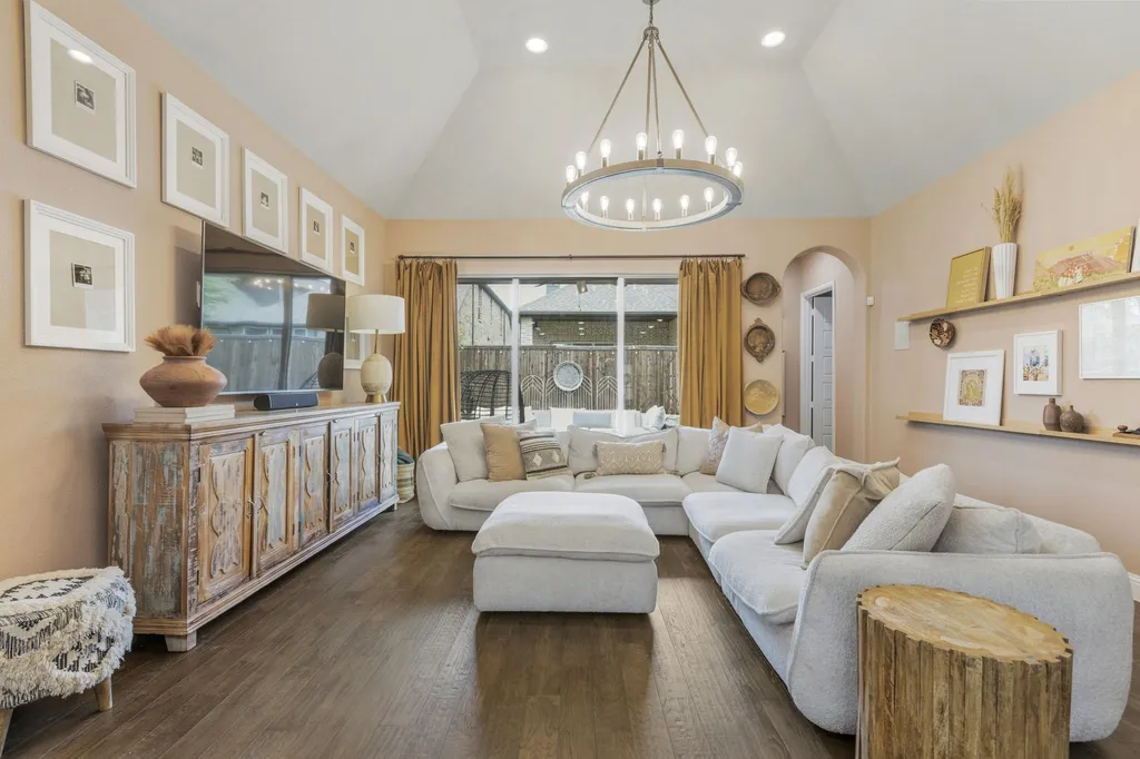 4525 Sir Craig Drive Carrollton TX 75010