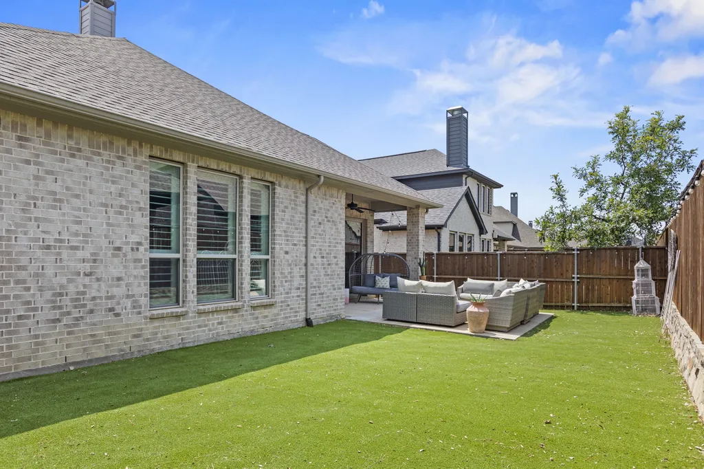 4525 Sir Craig Drive Carrollton TX 75010