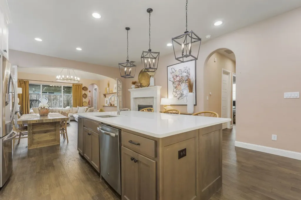 4525 Sir Craig Drive Carrollton TX 75010