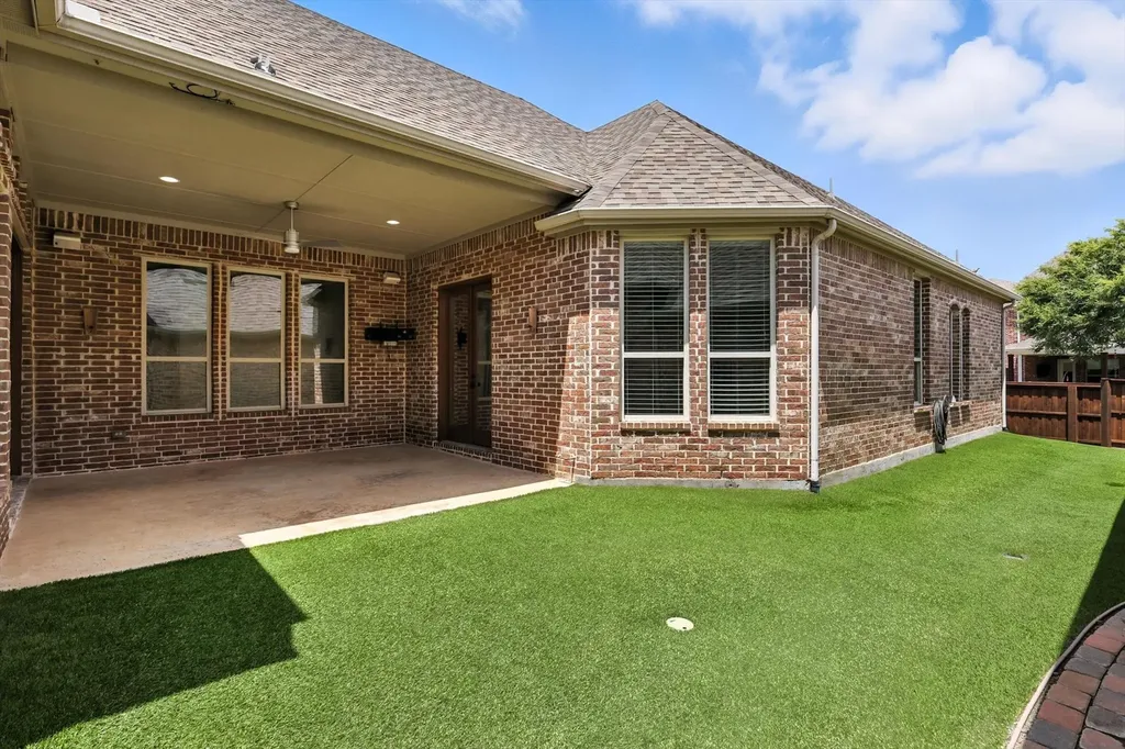 1621 Le Mans Lane Southlake TX 76092