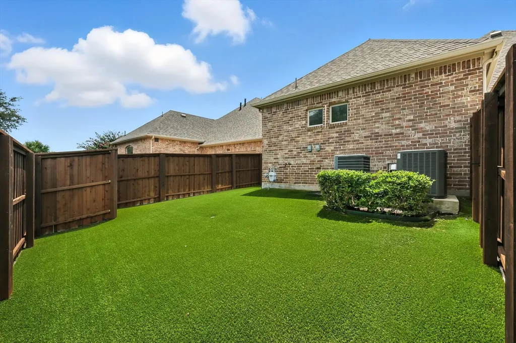 1621 Le Mans Lane Southlake TX 76092
