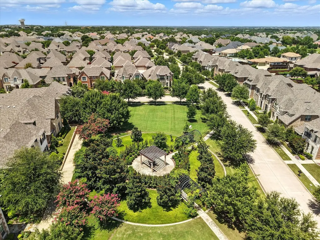 1621 Le Mans Lane Southlake TX 76092
