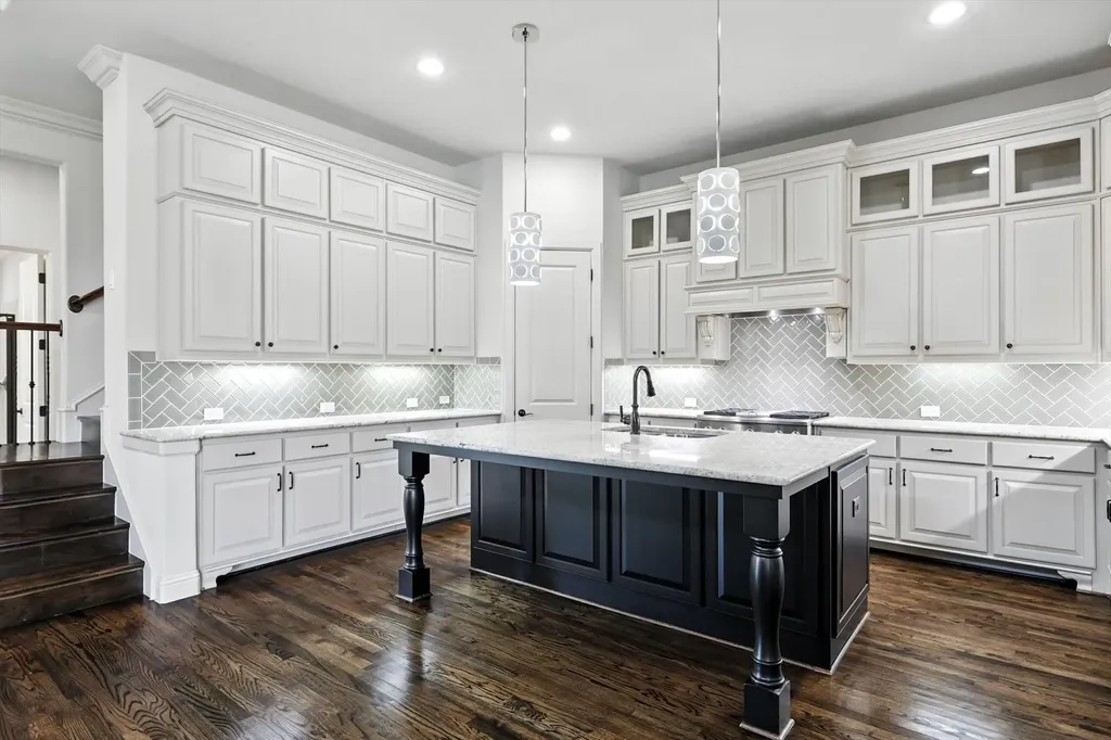1621 Le Mans Lane Southlake TX 76092