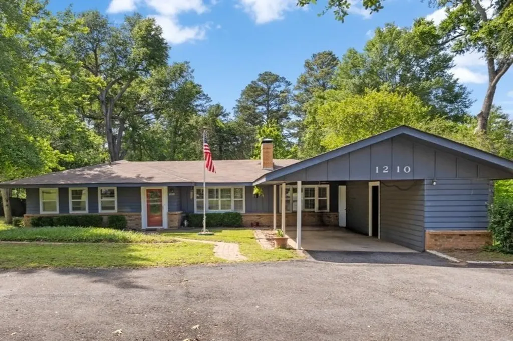 1210 Hilltop Run Hideaway TX 75771