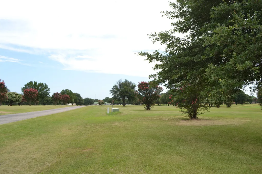 Lot Pt31, 32 Private Road 5884 Emory TX 75440