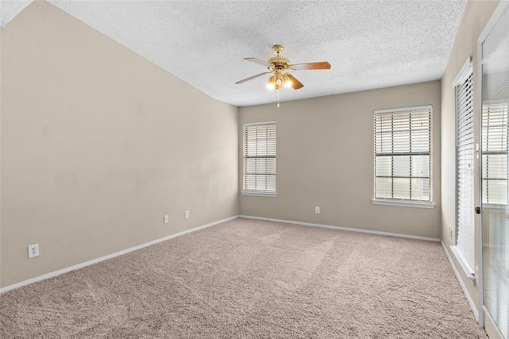 9623 Walnut Street Dallas TX 75243