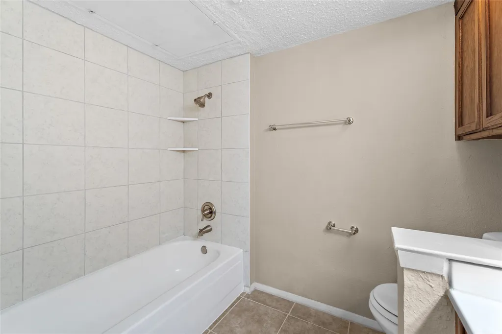 9623 Walnut Street Dallas TX 75243