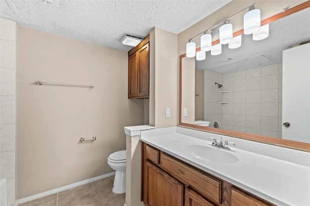 9623 Walnut Street Dallas TX 75243