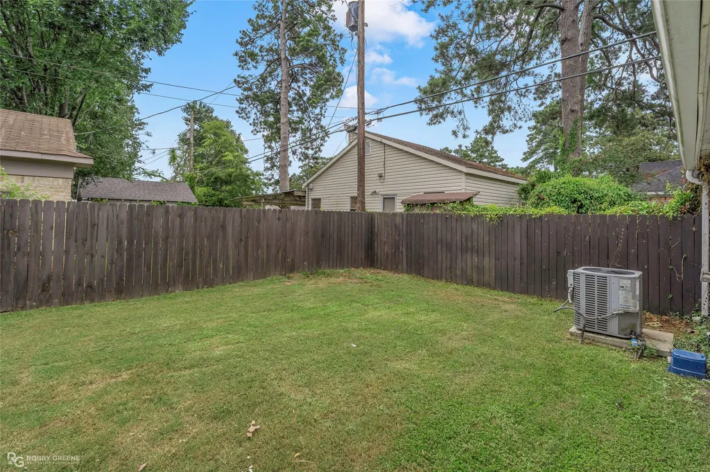 639 Ratcliff Shreveport LA 71104