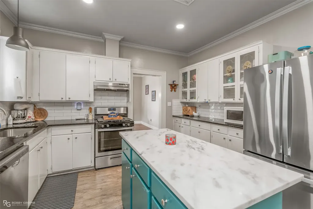 639 Ratcliff Shreveport LA 71104