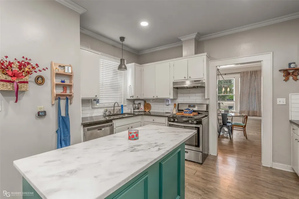 639 Ratcliff Shreveport LA 71104