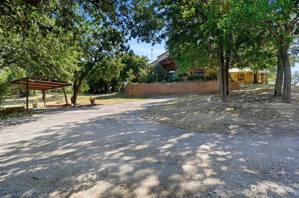 1211 Church Road Lake Bridgeport TX 76426