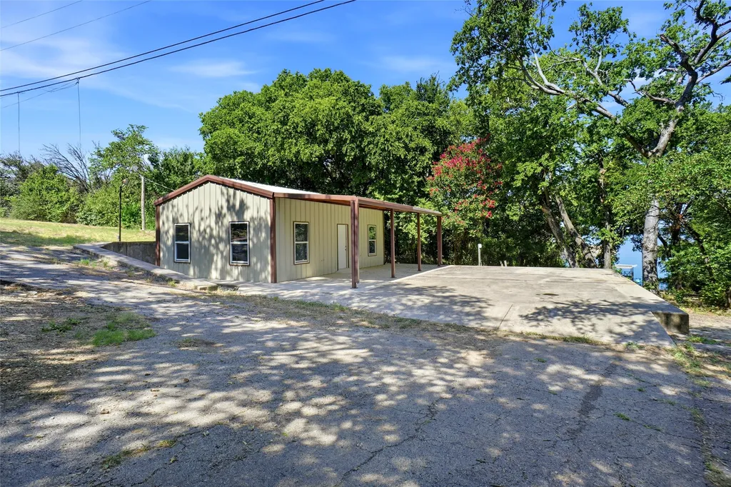 1211 Church Road Lake Bridgeport TX 76426