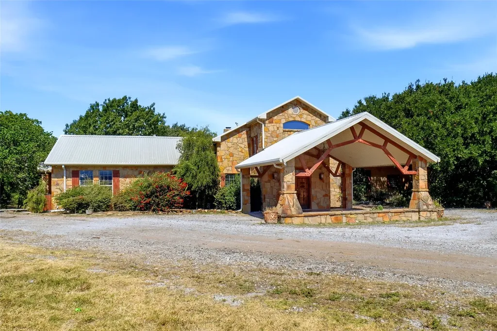 1211 Church Road Lake Bridgeport TX 76426