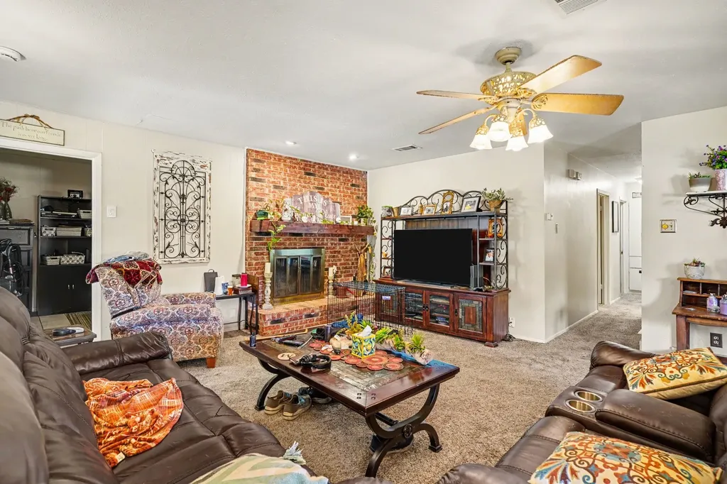3610 Chime Street Irving TX 75062