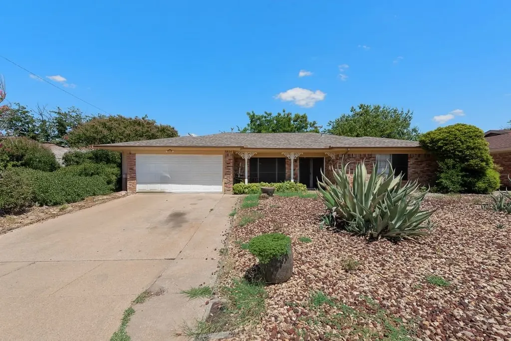 7805 Trimble Drive Fort Worth TX 76134