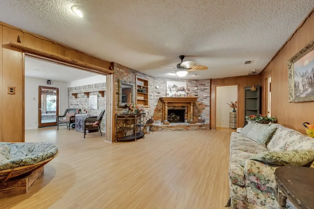 7805 Trimble Drive Fort Worth TX 76134