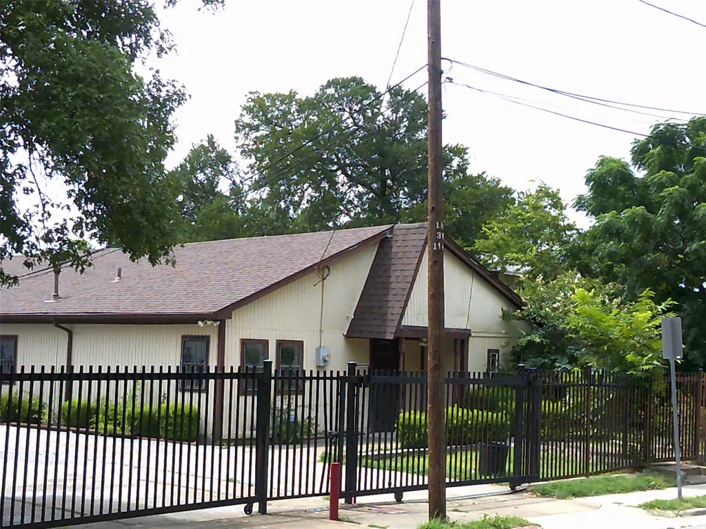 3421 Chihuahua Avenue Dallas TX 75212