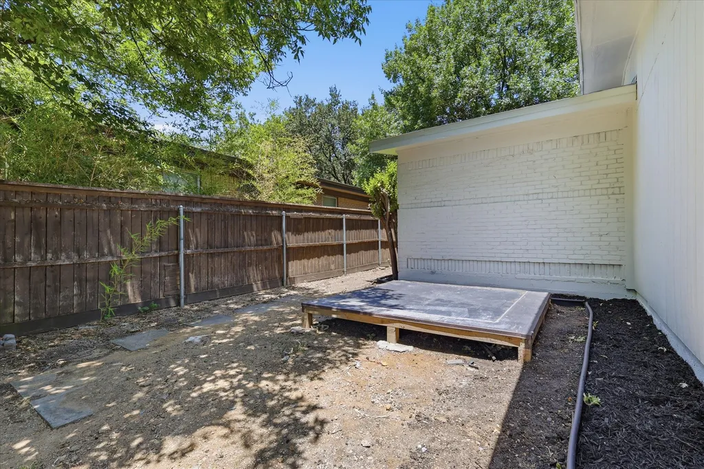 422 Grace Drive Richardson TX 75081