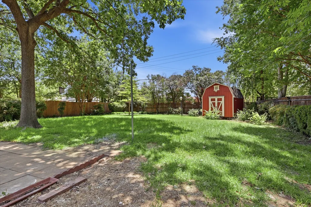 422 Grace Drive Richardson TX 75081