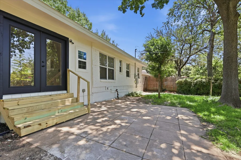 422 Grace Drive Richardson TX 75081