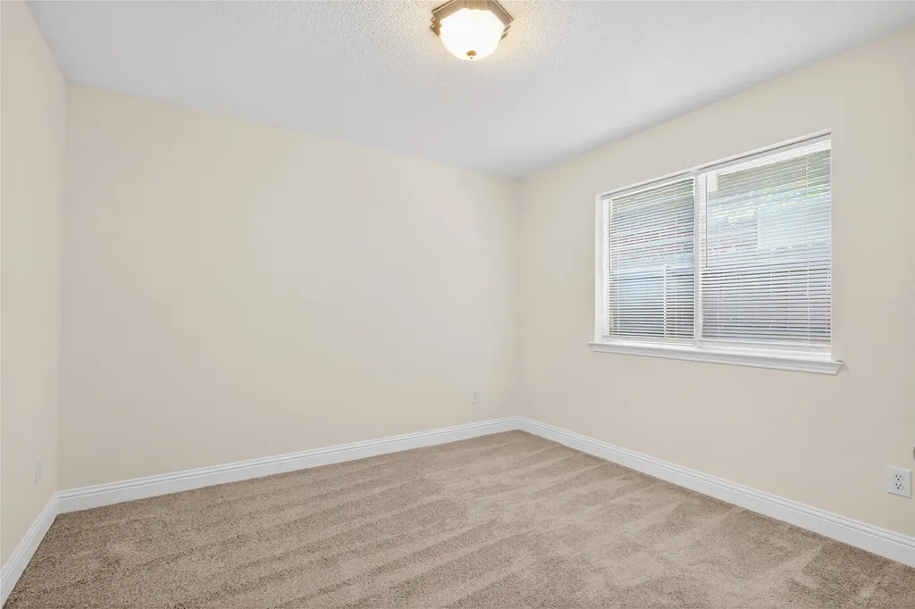 4817 Barnhill Lane Fort Worth TX 76135