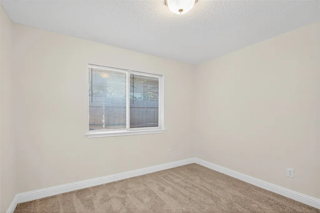 4817 Barnhill Lane Fort Worth TX 76135