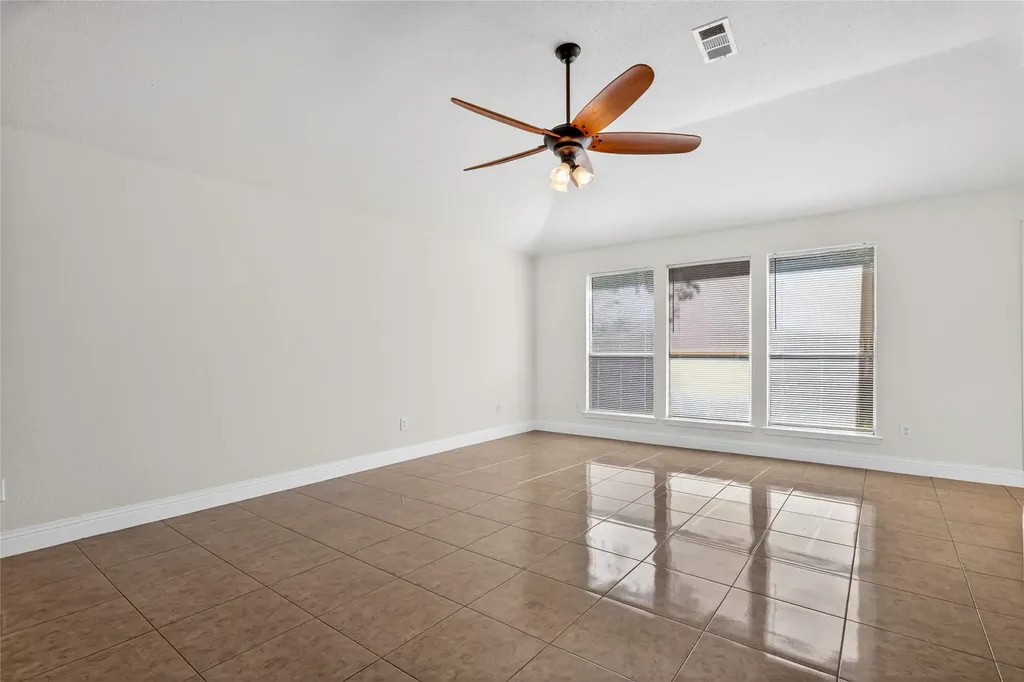 4817 Barnhill Lane Fort Worth TX 76135