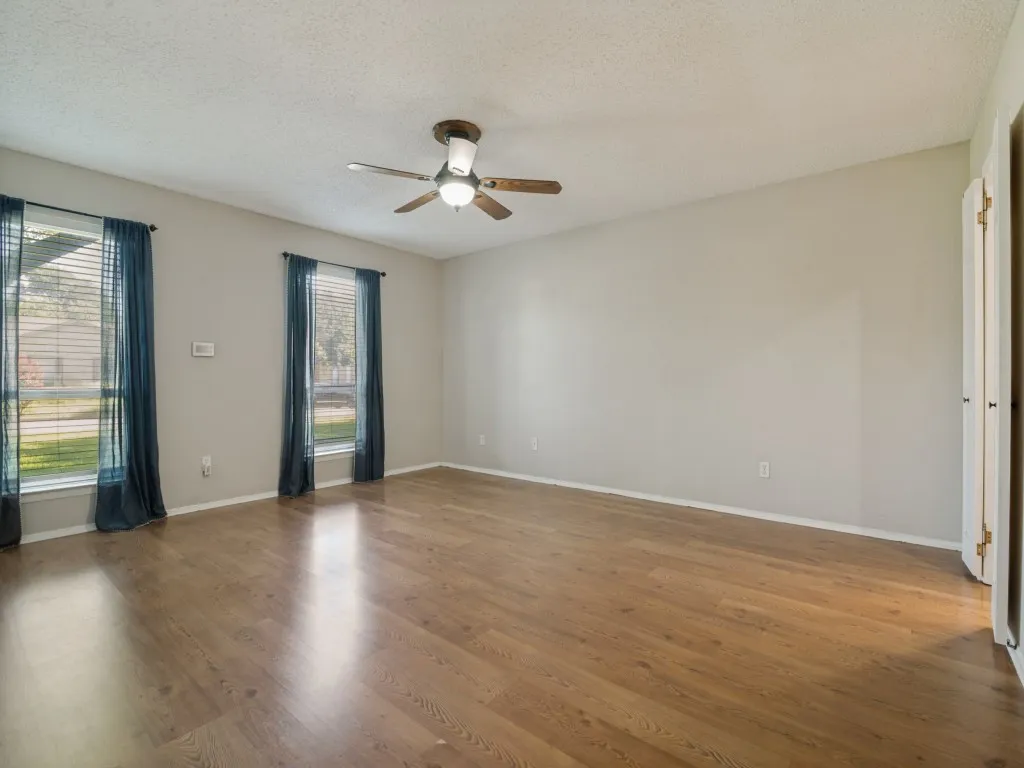 1902 Richland Drive Richardson TX 75081