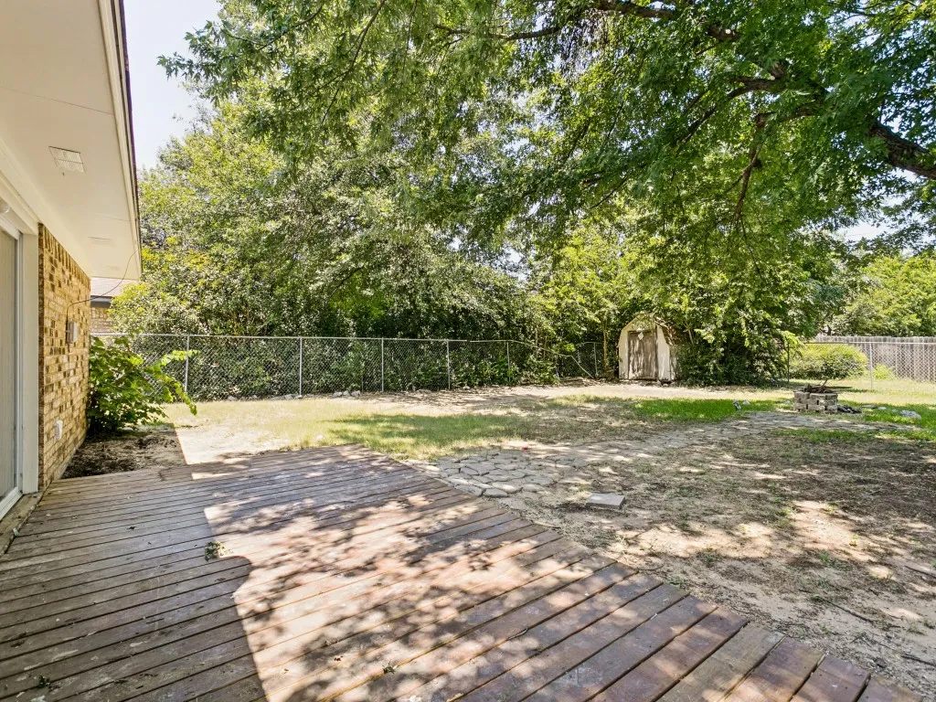 103 Southmanor Court Sanger TX 76266