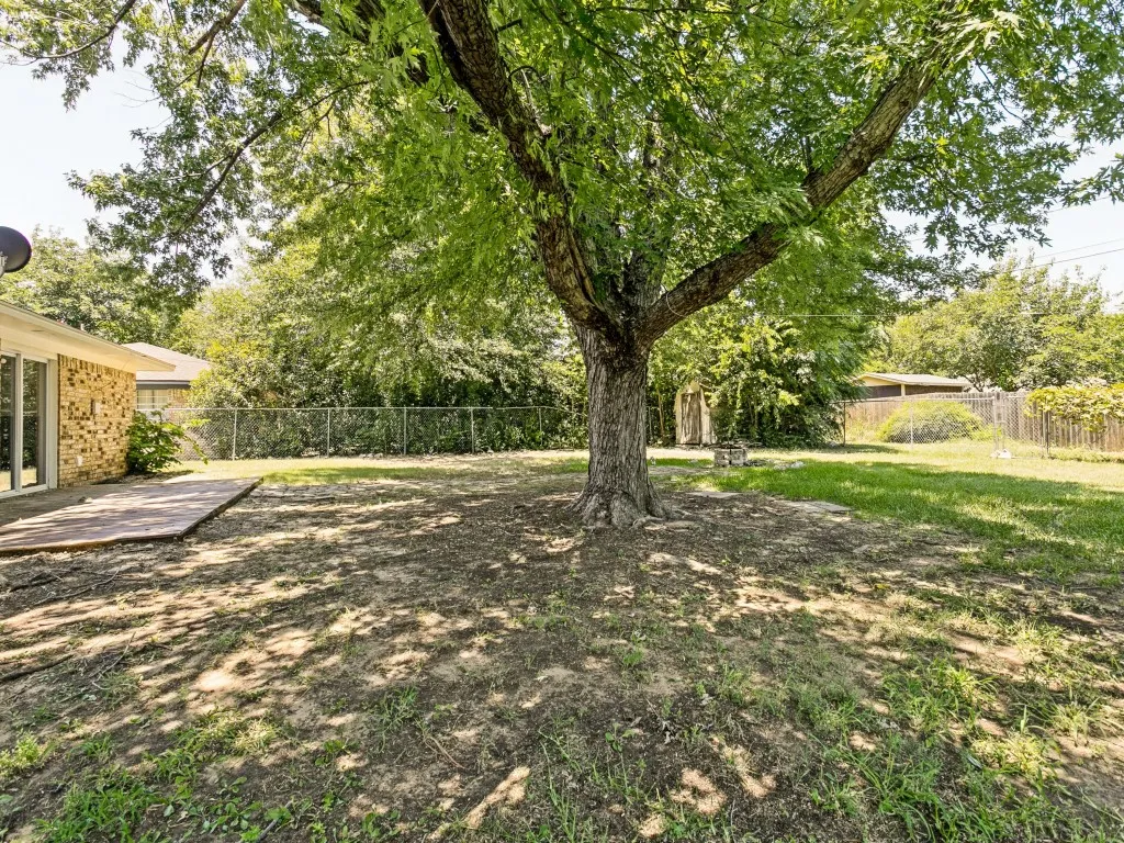103 Southmanor Court Sanger TX 76266