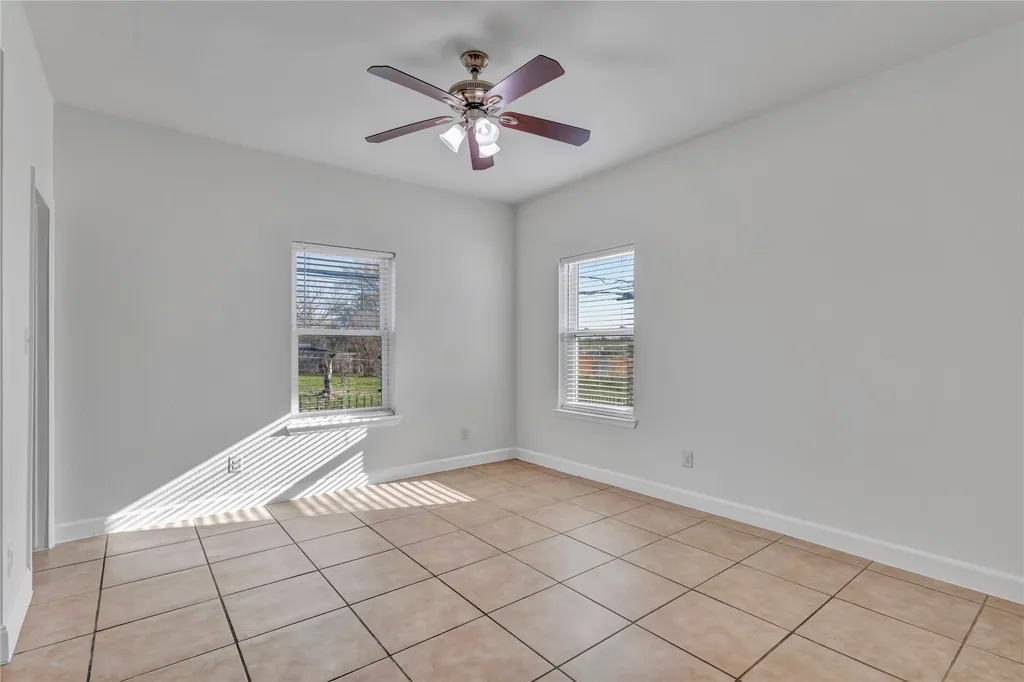 3022 Loving Avenue Fort Worth TX 76106