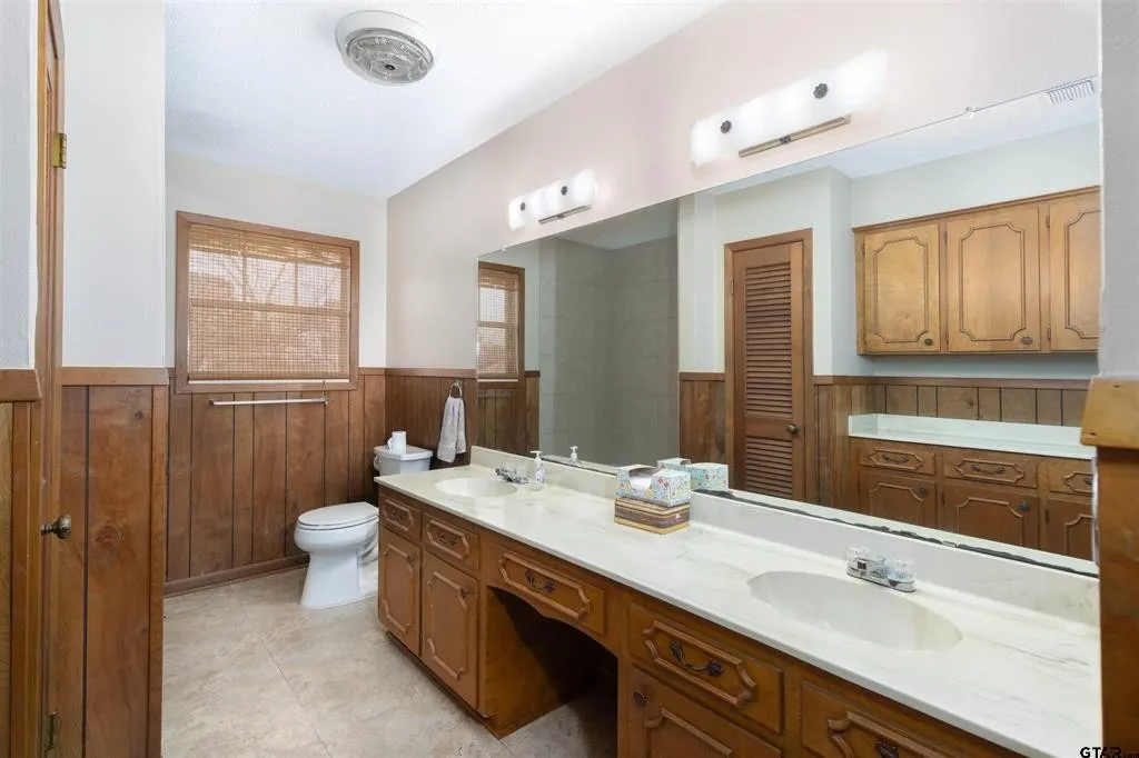 12654 County Road 192 Tyler TX 75703