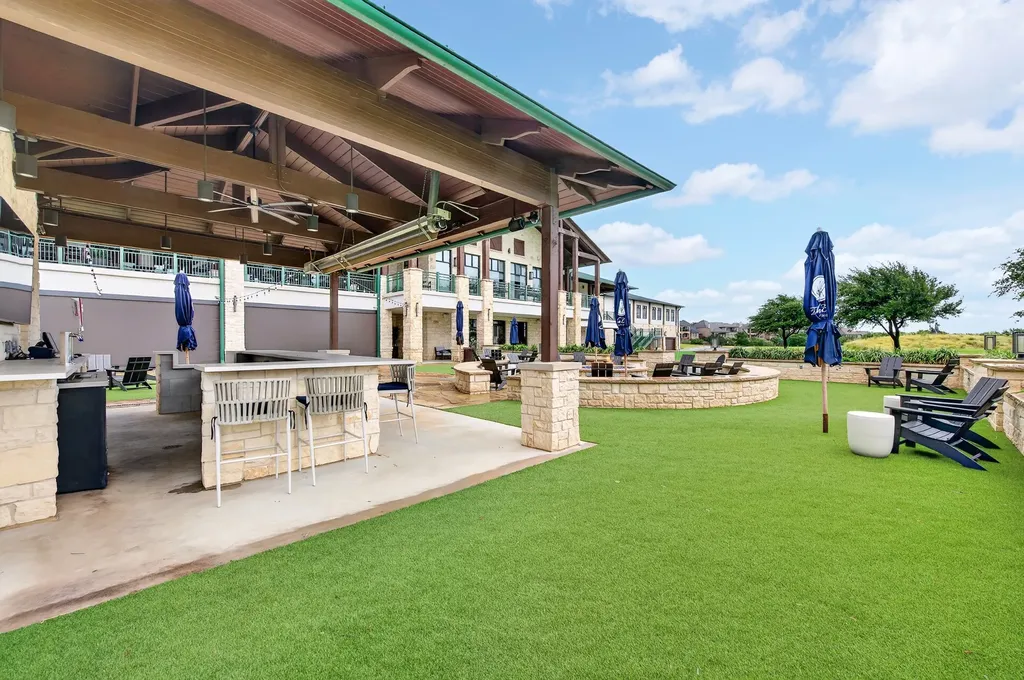 904 Royal Minister Boulevard Lewisville TX 75056