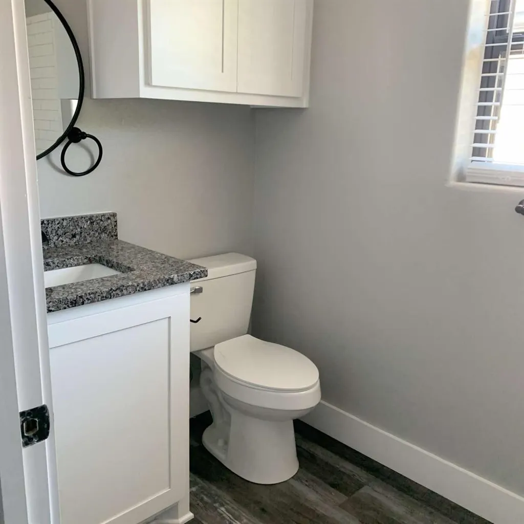 1317 S 5th Avenue Denison TX 75021