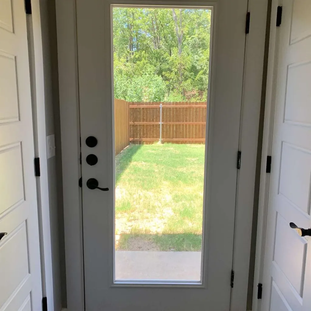 1317 S 5th Avenue Denison TX 75021
