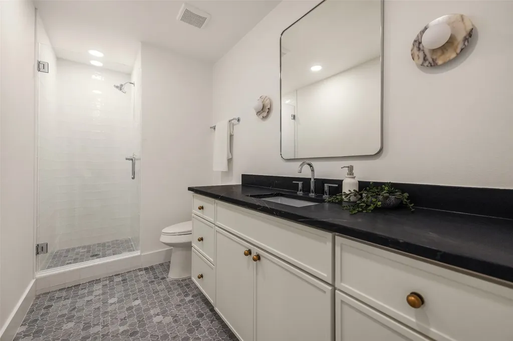 5626 Twin Brooks Drive Dallas TX 75252