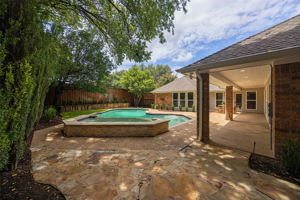 5626 Twin Brooks Drive Dallas TX 75252